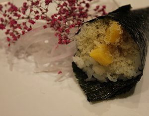 Crispy Mango Hand-Roll